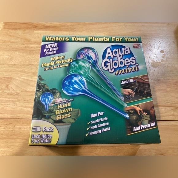 Aqua Globes mini. New in box. Contains 3 per box. I have 2 boxes available. NWT - Picture 1 of 3